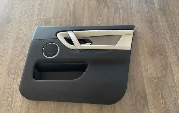 Land Rover Discovery Sport Front door card panel trim LK72237B7