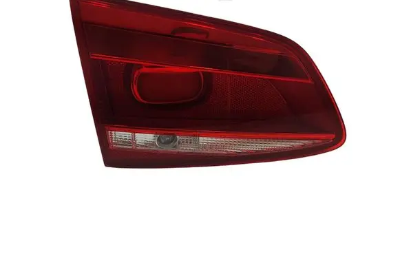 Tailgate rear/tail lights