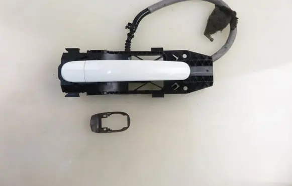 Volkswagen Jetta VI Rear door exterior handle