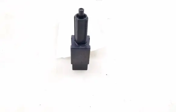 Nissan X-Trail T30 Brake pedal sensor switch