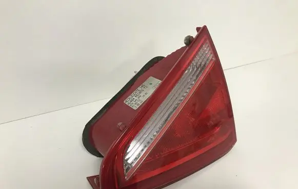 Audi A5 8T 8F Tailgate rear/tail lights 8T0945094