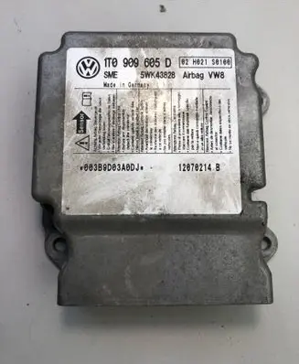Volkswagen Touran I Airbag control unit/module 1T0909605D 5WK43828