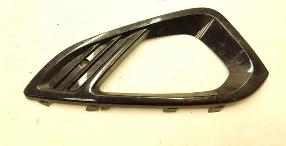 Ford Fiesta Front fog light trim/grill H1BB15B216A1