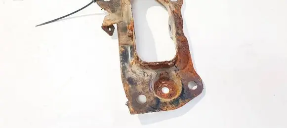 Volkswagen PASSAT B6 Bracket in trunk/boot 