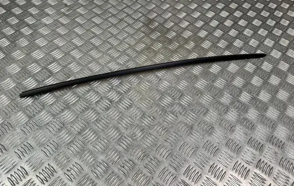 Maserati GranCabrio M145 Front door glass trim molding 081553900