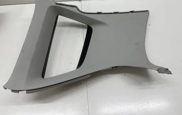 Volkswagen Golf Sportsvan (C) pillar trim 510867287A