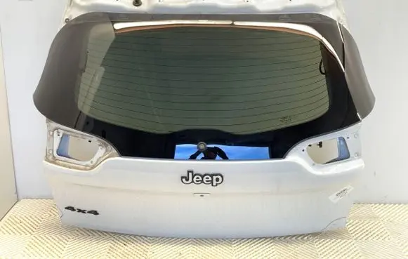 Jeep Cherokee Tailgate/trunk/boot lid 