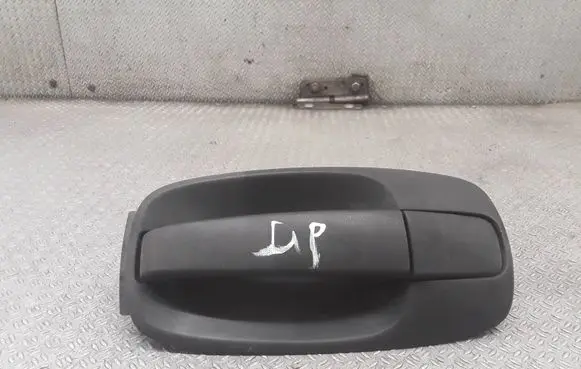 Nissan Primastar Front door exterior handle 8200897943