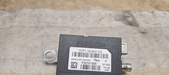 Volvo V60 Aerial antenna amplifier 7CP118C847CA P30761696