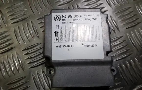 Volkswagen Golf V Airbag control unit/module 1K0909605C
