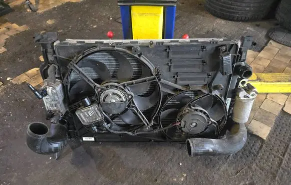 Volvo V60 Radiator set 