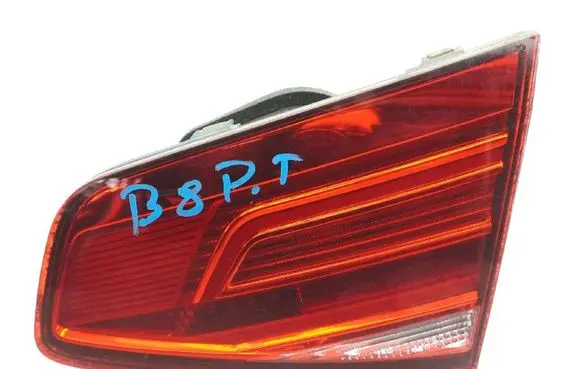 Volkswagen PASSAT B8 Rear/tail lights 