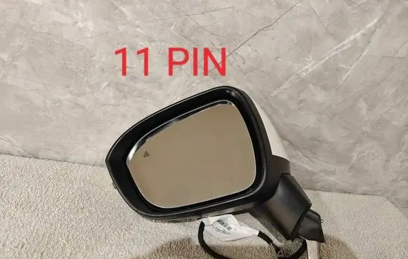 Nissan Qashqai J12 Front door electric wing mirror 11PR