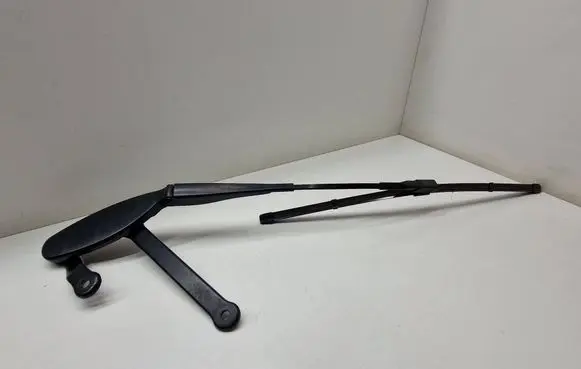 Mercedes-Benz C W205 Windshield/front glass wiper blade A2058203601