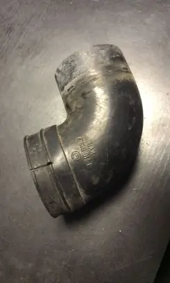 BMW 5 E34 Air intake hose/pipe 1710513
