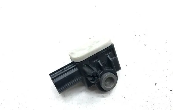 Volvo S60 Airbag deployment crash/impact sensor 31334336