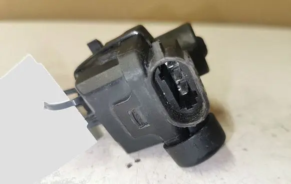 Nissan Qashqai Headlight level adjustment motor 7700420737