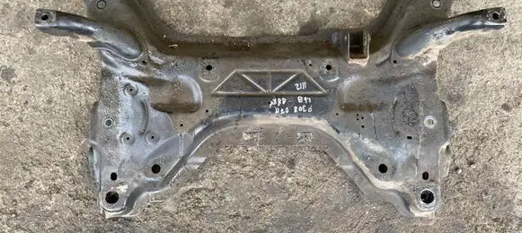 Peugeot 308 Front subframe