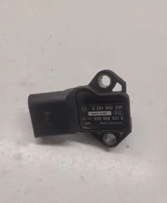Volkswagen Golf V Air pressure sensor 0281002399 038906051B