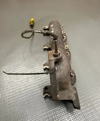 Suzuki Grand Vitara II Exhaust manifold