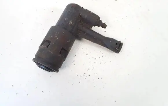 Volkswagen PASSAT B5 Clutch master cylinder 8E0721257A
