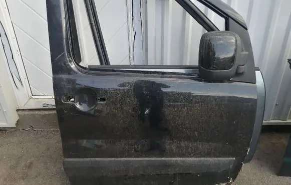 Door (2 Door Coupe)