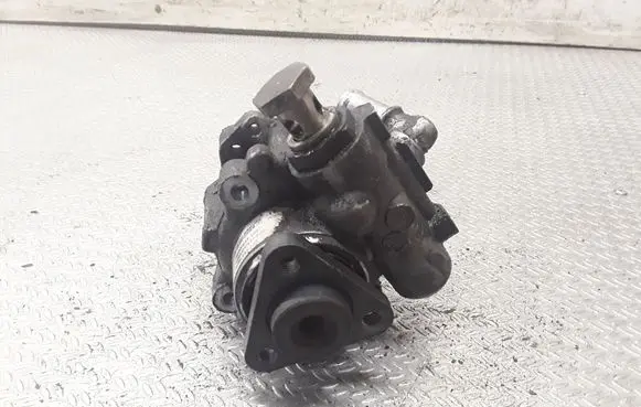 Audi A4 S4 B6 8E 8H Power steering pump 8E0145155