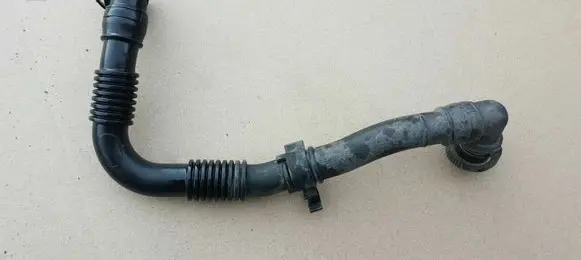 Volkswagen Transporter - Caravelle T6 Breather/breather pipe/hose 03L103493K