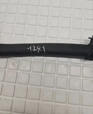 Coolant pipe/hose