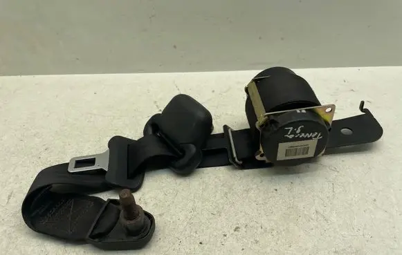 Hyundai Terracan Rear seatbelt 040863