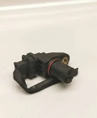 Saab 9-5 Camshaft speed sensor A0051531328 332106