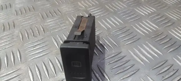 Volkswagen PASSAT B5 Windscreen/window heater switch 3B0959621B