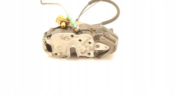 Opel Astra J Front door lock