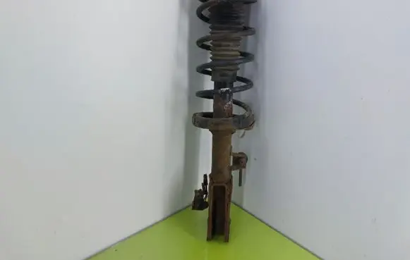 Mazda MPV II LW Front shock absorber with coil spring LC7234900A