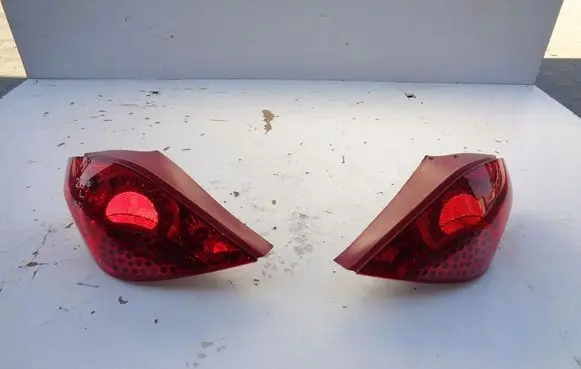 Peugeot 207 Rear/tail lights set 