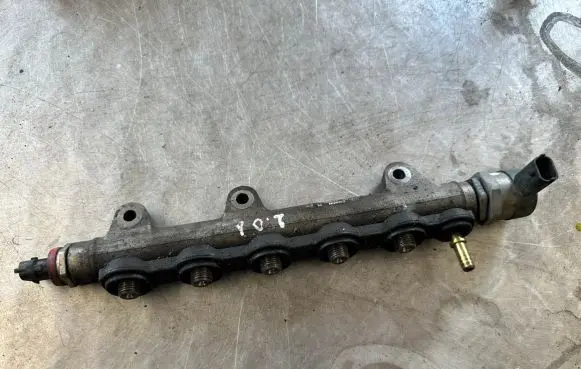 Nissan Qashqai Fuel main line pipe 8200842432