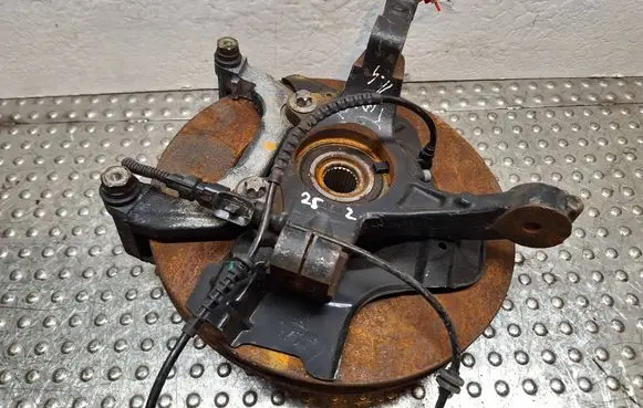 Front wheel hub spindle knuckle