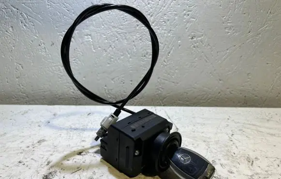Mercedes-Benz E W211 Engine ECU kit and lock set A2115452308