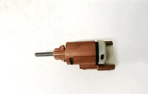 Volkswagen PASSAT B5.5 Brake pedal sensor switch 3B0945511D 19322015