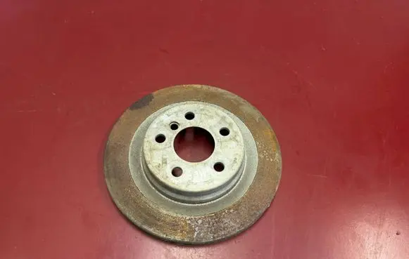 BMW X1 U11 Rear brake disc 6891086