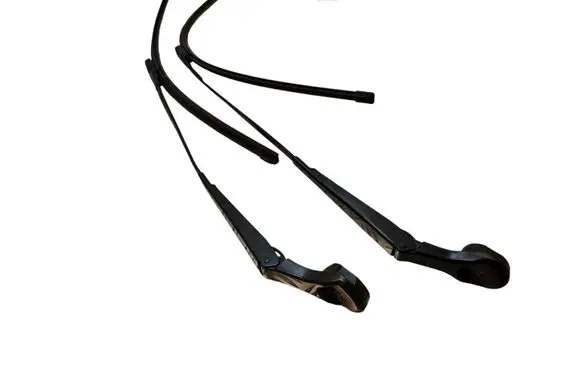 Front wiper blade arm