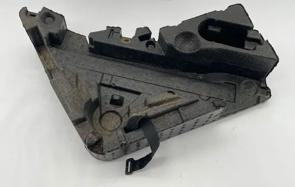 Volkswagen Touareg I Tool box 7L0012112