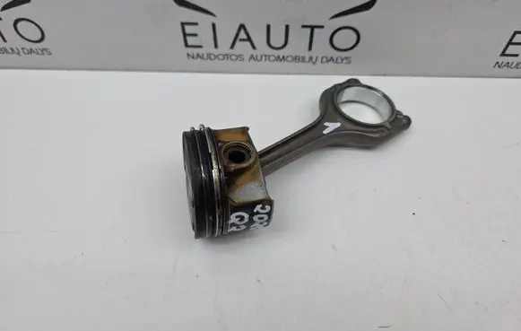 Audi Q2 - Piston with connecting rod 