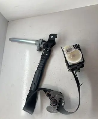 KIA Sportage Front seatbelt 888203U200