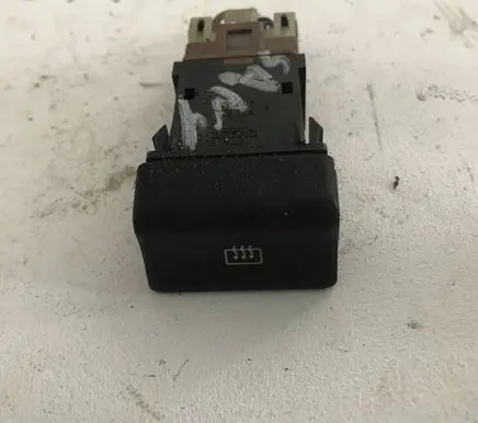 Nissan Almera N16 Other switches/knobs/shifts 001210