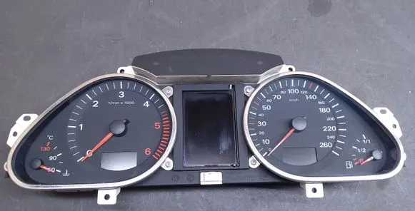Audi A6 S6 C6 4F Speedometer (instrument cluster) 4F0920900N 4F0910900A