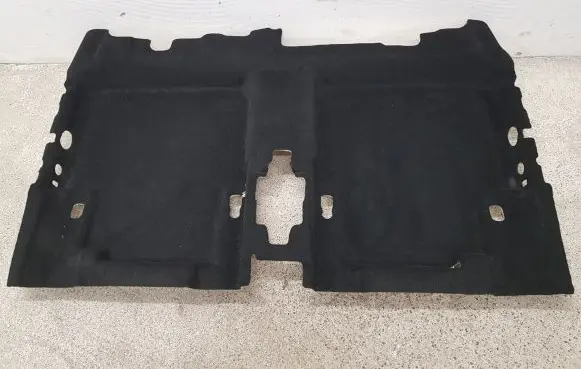 Opel Crossland X Rear floor carpet liner 39137546