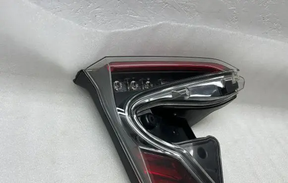 Toyota C-HR I Tailgate rear/tail lights 81590F4021