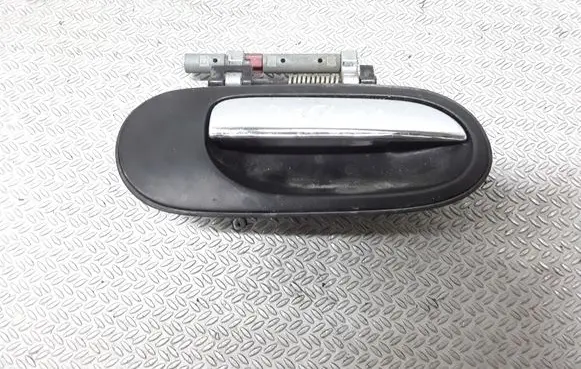 Nissan Almera Tino Rear door exterior handle