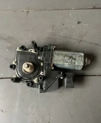 Front door window regulator with motor